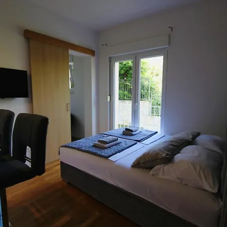 Marjan Apartment *