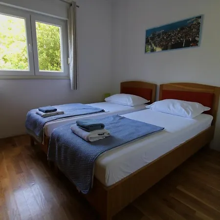 Apartment Marjan *