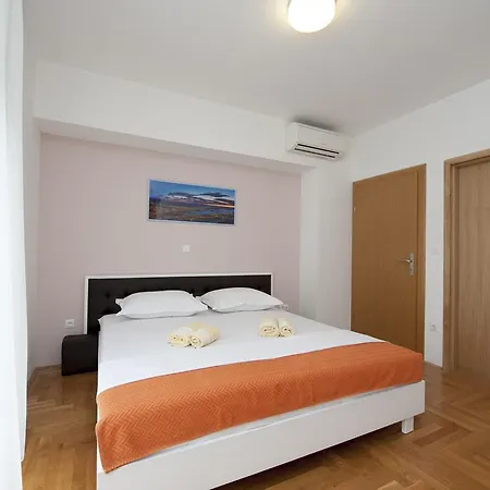 Marjan Apartment *