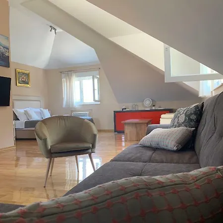 Marjan Apartment *